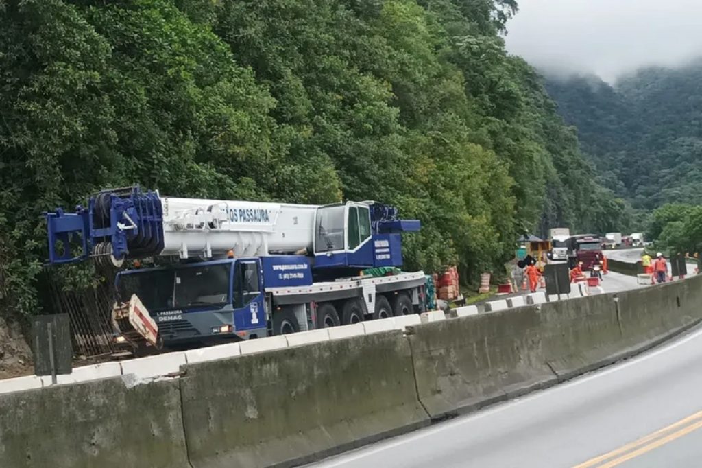 DER/PR vai liberar faixa adicional no km 39 da BR-277 nesta quarta-feira